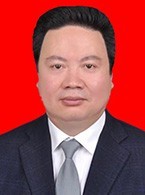 男，生于1966年2月，中共党员，大学本科，现任省律师行业党委委员、省律师协会秘书长，1989年至1998年在甘肃省第一劳教所工作，1998年至今在省司法厅办公室、计财装备处、机关工会工作，先后任省司