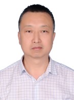 王丕琪，男，1971年1月出生，汉族，本科，三级律师，中共党员。现任甘肃省律师协会第三届监事会监事、天水市律师协会第二届监事长。曾获全省律师行业优秀共产党员荣誉。1989年9月至1993年7月在西南政