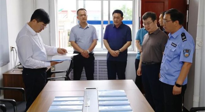 6月17日，省委依法治省办副主任，省司法厅党委书记、厅长谢又生在临夏州调研法治建设和司法行政工作，督导司法行政系统学习教育与中心工作互融共促工作。临夏州委常委、政法委书记陈吉勇陪同调研。