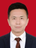雷声，男，满族，1972年12月生，硕士研究生，中共党员。中国共产党甘肃省第十四次代表大会代表，甘肃雷诺律师事务所主任，二级律师。现任甘肃省律师行业党委委员、省律师协会副会长。